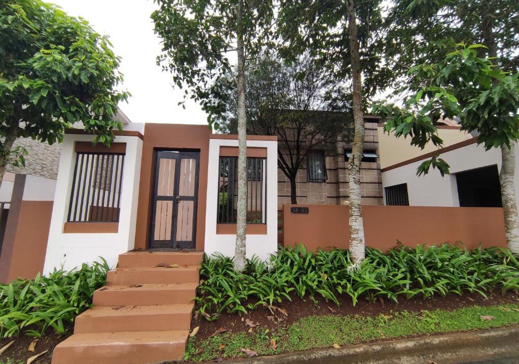 Ciawi Resort | Vimala Hills Villa Semeru Elok 03