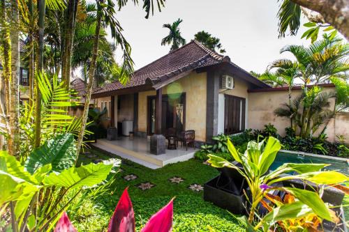Singakerta Apartment | Warung Mandi & Villa