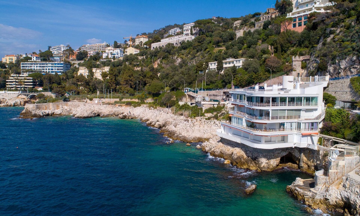 Lazaret Apartment | Waterfront 4BR apartment with breathtaking views and direct access to the sea