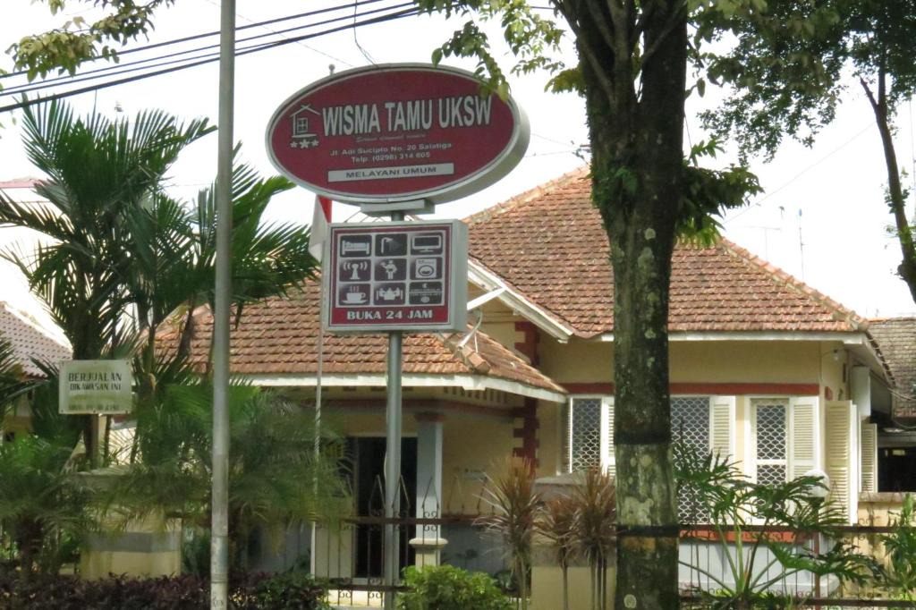 Salatiga Hotel | Wisma Tamu UKSW