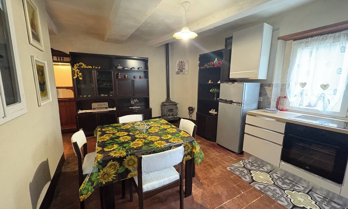 Mologno Apartment | Within walking distance of downtown, with free public parking