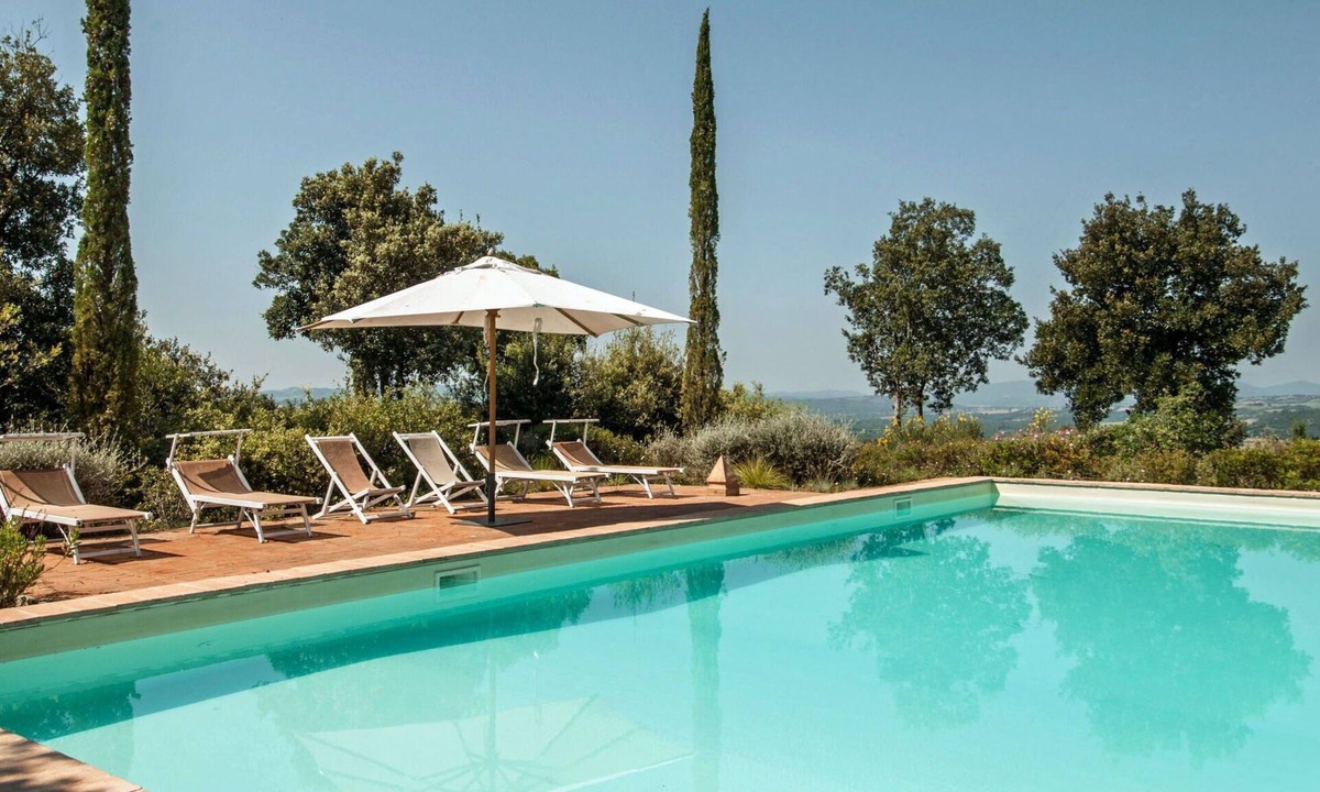 Camigliano Villa | Wonderful private villa for 12 people with WIFI, A/C, private pool, TV and panoramic view