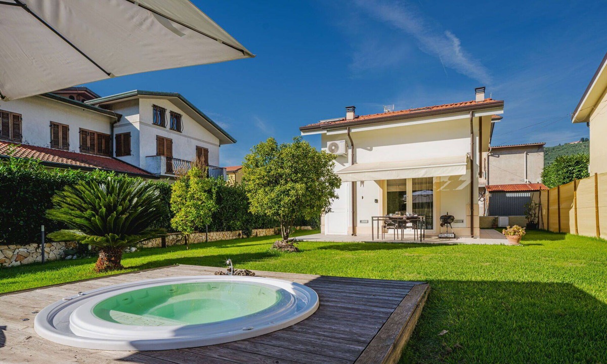 Stiava House | Wonderful private villa for 4 guests with WIFI, A/C, hot tub