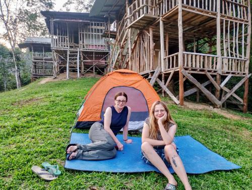 Bukit Lawang House | WOOD CABIN LODGE IN THE FOREST book here treking with us