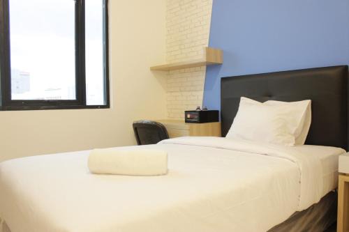 Ciroyom Apartment | Zest Studio Semi Apartment at The Lodge Paskal near BINUS University By Travelio