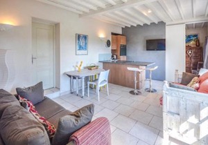 1 Bedroom Nice Home In La Gaude