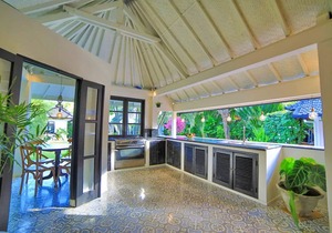 10 Bdr-Last Minute Deal 50%+ OFF! Seminyak