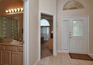 10 MIN. FROM DISNEY, LARGE PRIVATE POOL, BBQ GRILL, FREE WIFI, COMMUNITY TENNIS