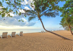 11 BDR Estate, 5* Luxury, Walk to Beach