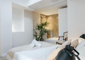 #16 The Heart of the Old Town Nice AC 5 mins walk to Promenade des Anglais