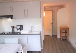2-room apartment Résidence Provençale Air-conditioned Parking Pool 2 km Sea