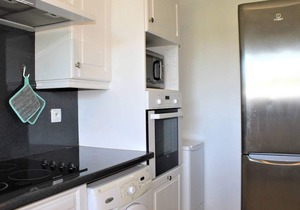 3-room apartment with terrace and parking, Villeneuve-Loubet Beach