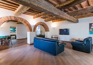 300 m² House ∙ 4 bedrooms ∙ 8 guests