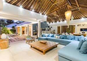 4 Bedroom Cozy Tropical House in Umalas