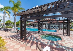 4 BR Family Friendly Resort Pool Home Near Disney