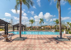 4 BR Family Friendly Resort Pool Home Near Disney
