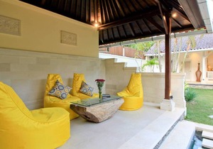 5Min WALK TO Beach-PRIVATE POOL UMA LIMA 2BR VILLA