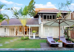 5Min WALK TO Beach-PRIVATE POOL UMA LIMA 2BR VILLA