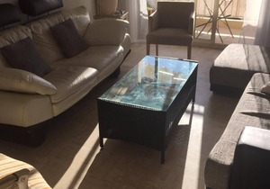 5th Floor Apartment with Panoramic View of the Hills of Californie