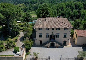 600 m² House ∙ 9 bedrooms ∙ 18 guests