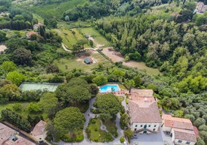 600 m² Villa ∙ 9 bedrooms ∙ 18 guests