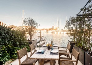 65 m² Accommodation ∙ 2 bedrooms ∙ 4 guests