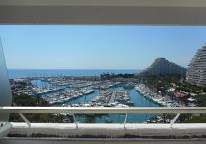 Air-Conditioned Apartment Rental - 4 Sleeps - Villeneuve-Loubet Beach