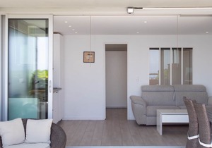 Air-Conditioned Studio With Sea View Furnished Terrace, a Pool & Parking