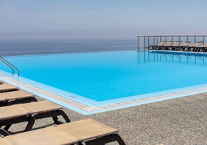 Air-Conditioned Studio With Sea View Furnished Terrace, a Pool & Parking