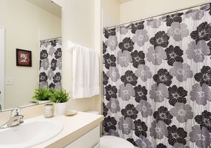 Amazing 4Br 3Bath Townhome with POOL and BBQ just 15min to Disney 1625ft