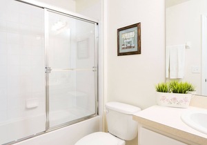 Amazing 4Br 3Bath Townhome with POOL and BBQ just 15min to Disney 1625ft