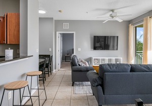 Amazing New 2BD Condo King Bed 15min From Disney