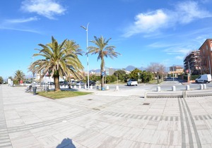Apartment in Lido Di Camaiore with 1 bedrooms sleeps 3