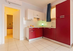 Apartment "La Pergola al Cavo 5" close to the Beach with Shared Pool & Wi-Fi