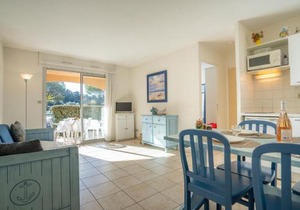 Apartment Le Lagon Bleu-5 by Interhome
