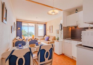 Apartment Les Coteaux de la Nartelle-3 by Interhome