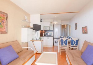 Apartment Les Coteaux de la Nartelle-3 by Interhome