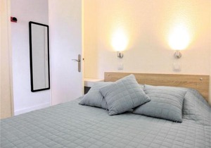 Apartment Les Coteaux de la Nartelle-25 by Interhome