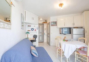 Apartment Les Rives Latines-1 by Interhome
