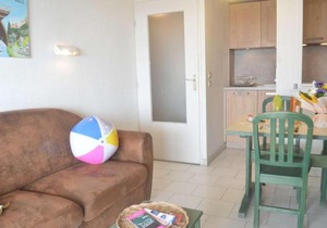 Appart cosy avec mezzanine, terrasse et parking à Fréjus - FR-1-226A-109