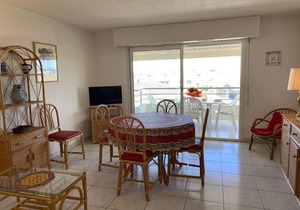 Appartement 2 pièces à Fréjus, proche commerces, thalasso, animaux admis - FR-1-226A-120