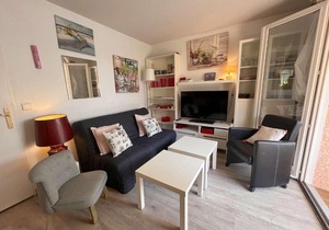 Appartement 2 pièces avec terrasse et parking à 400m de la plage – Saint Aygulf - FR-1-226A-88