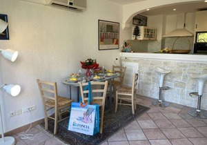Appartement Climatisé 2 Pièces, 4 Couchages, à Fréjus, Proche Plage et Commerces, Parking Sécurisé - FR-1-226A-122