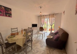 Appartement T2 avec Terrasse et Parking Privé à 300m de Port Fréjus - FR-1-226A-58