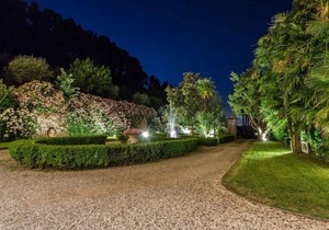 Badia Cantignano Villa Sleeps 22 with Pool Air Con and WiFi