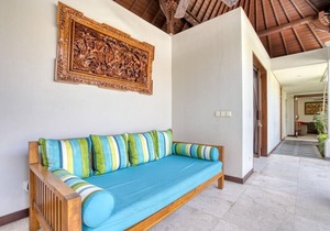 Beachfront 3 br family villa in Sanur