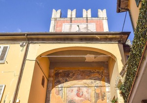 Beautiful city apartment in Camaiore.