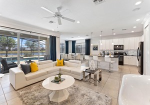 BELLA VIDA 577MB- 5BEDROOMS - 10 GUESTS - LAKEVIEW - AMAZING LOCATION-CLOSE TO DISNEY PARKS AND MORE