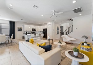 BELLA VIDA 577MB- 5BEDROOMS - 10 GUESTS - LAKEVIEW - AMAZING LOCATION-CLOSE TO DISNEY PARKS AND MORE
