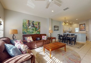 BellaVida Resort townhome - private plunge pool, minutes to Disney, dog-friendly
